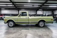 1969-GMC-C10-Green-A19436-34.jpg